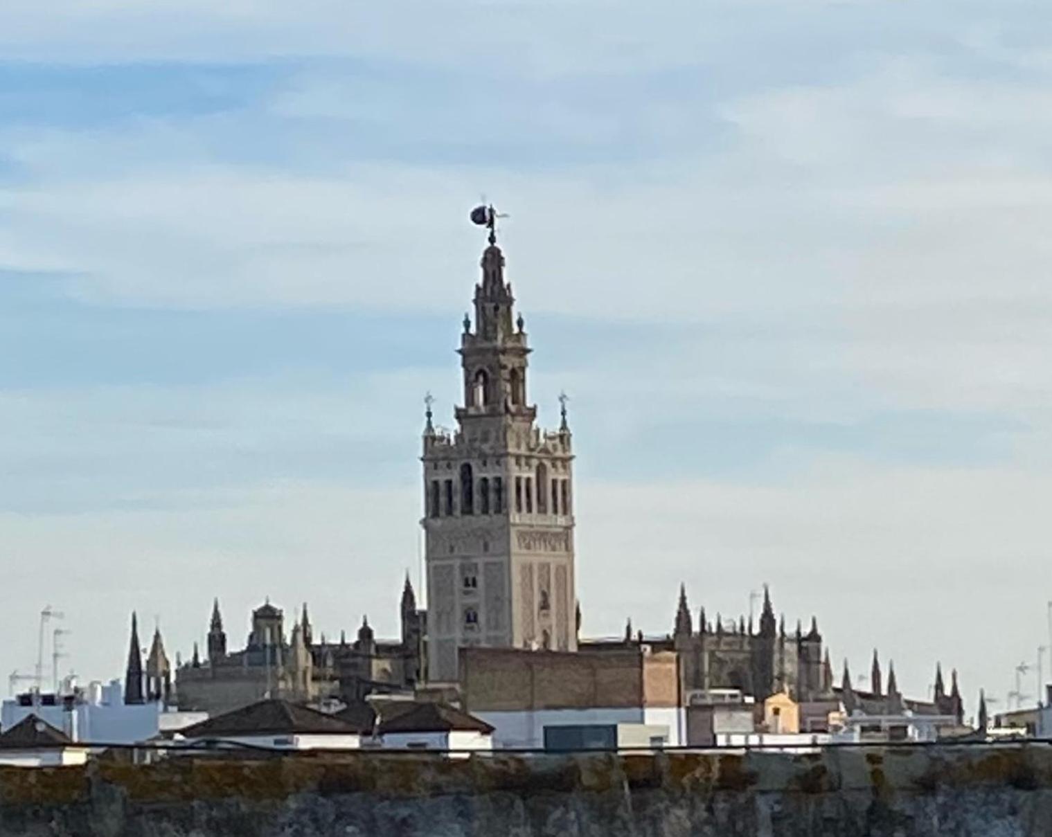 Atico Caleria Con Vistas A La Giralda Apartment Seville Exterior photo